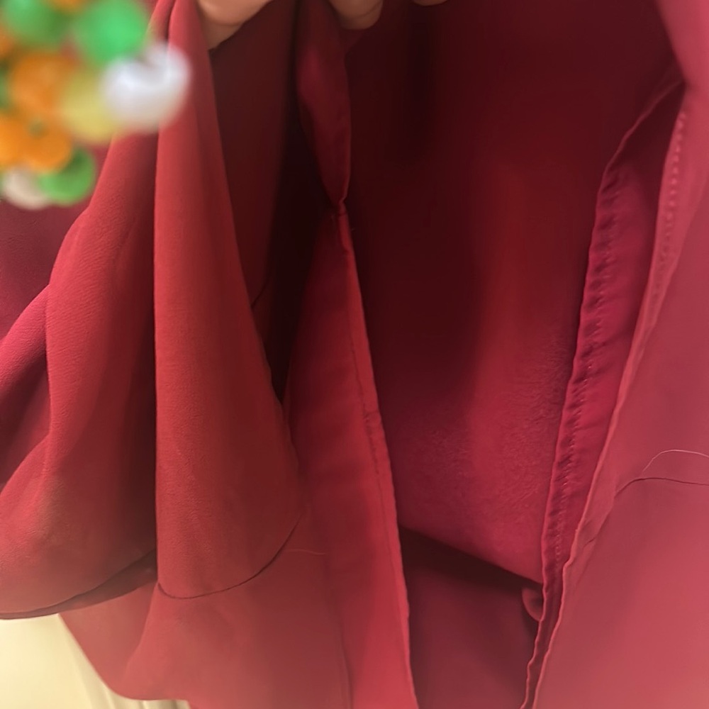 Priced low! 📣 BOGO any closet item equal/less value long sleeve chiffon +jewelry - Picture 5 of 9